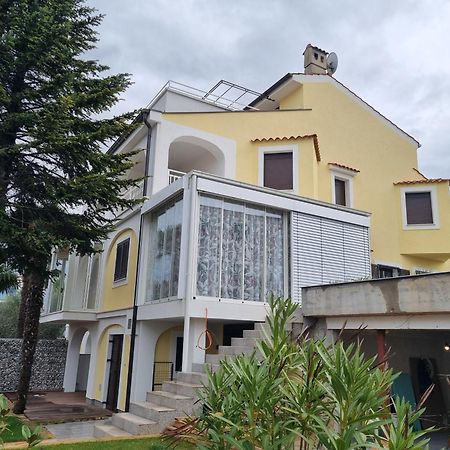Maestral Apartments Malinska Dış mekan fotoğraf